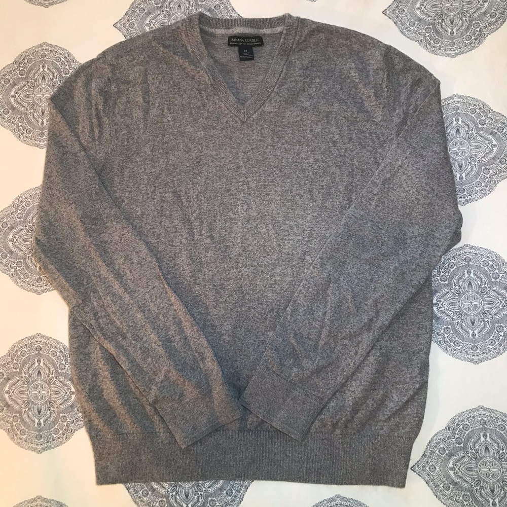 Banana Republic Gray V Neck Sweater